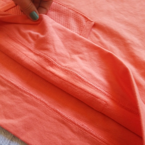 Catalina Comfy Crop Salmon Hoodie Sz M - Picture 7 of 7